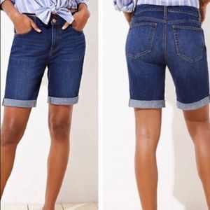 Ann Taylor Loft Sz. 6 Modern 9” Inseam Blue Denim Jean Bermuda Shorts Jorts EUC